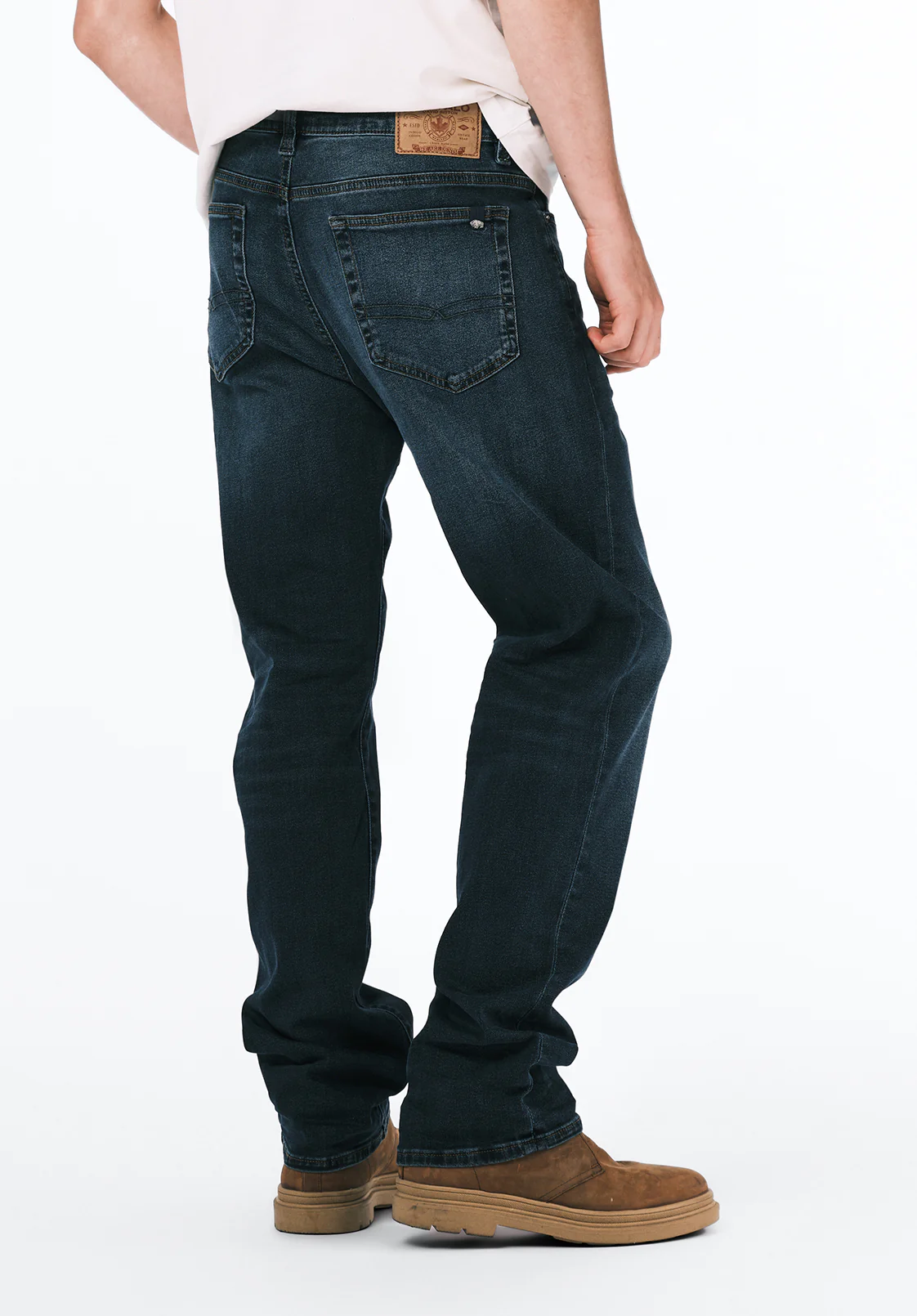 Relaxed Straight Driven Men's Jeans in Crinkled and Sanded Dark Blue - BM22639 - Image 3