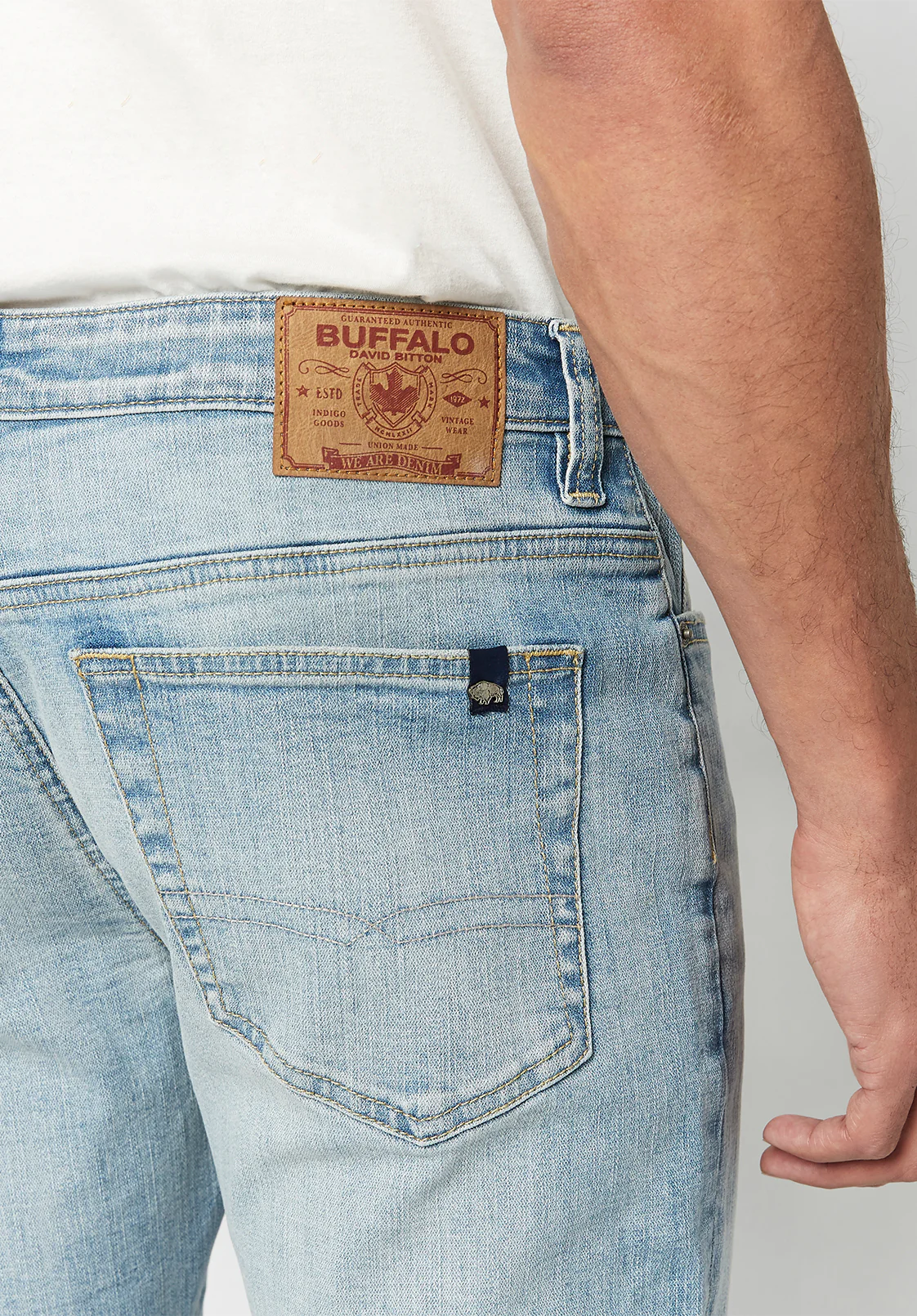 Straight Six Men's Jeans in Crinkled Light Blue - BM22762 - Image 6